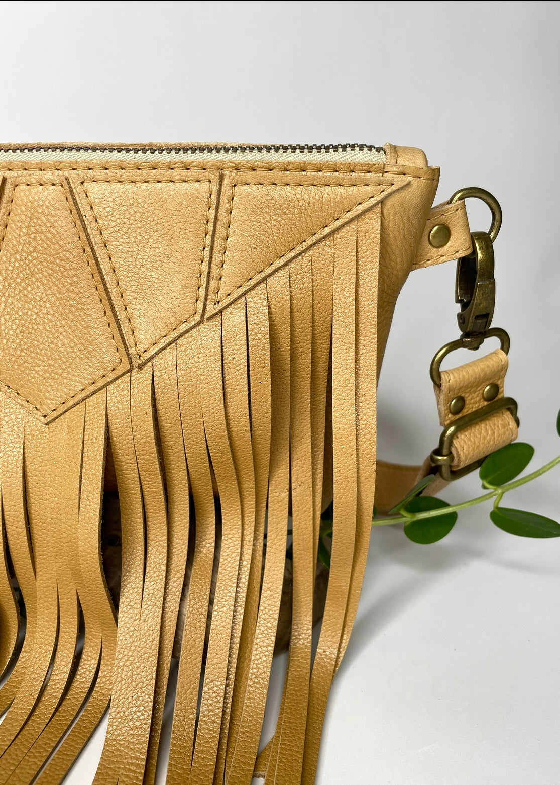 Fringe Deluxe Fanny Pack in Deerskin